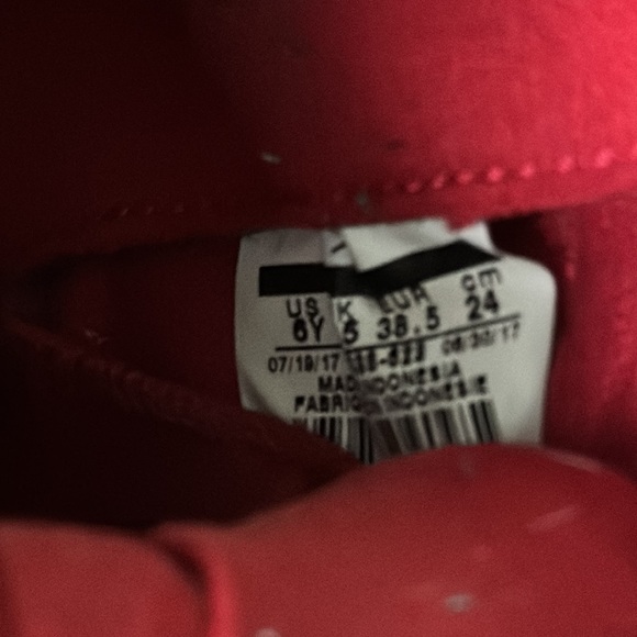 Air Jordan 11 Retro Win Like 96 - Picture 9 of 9